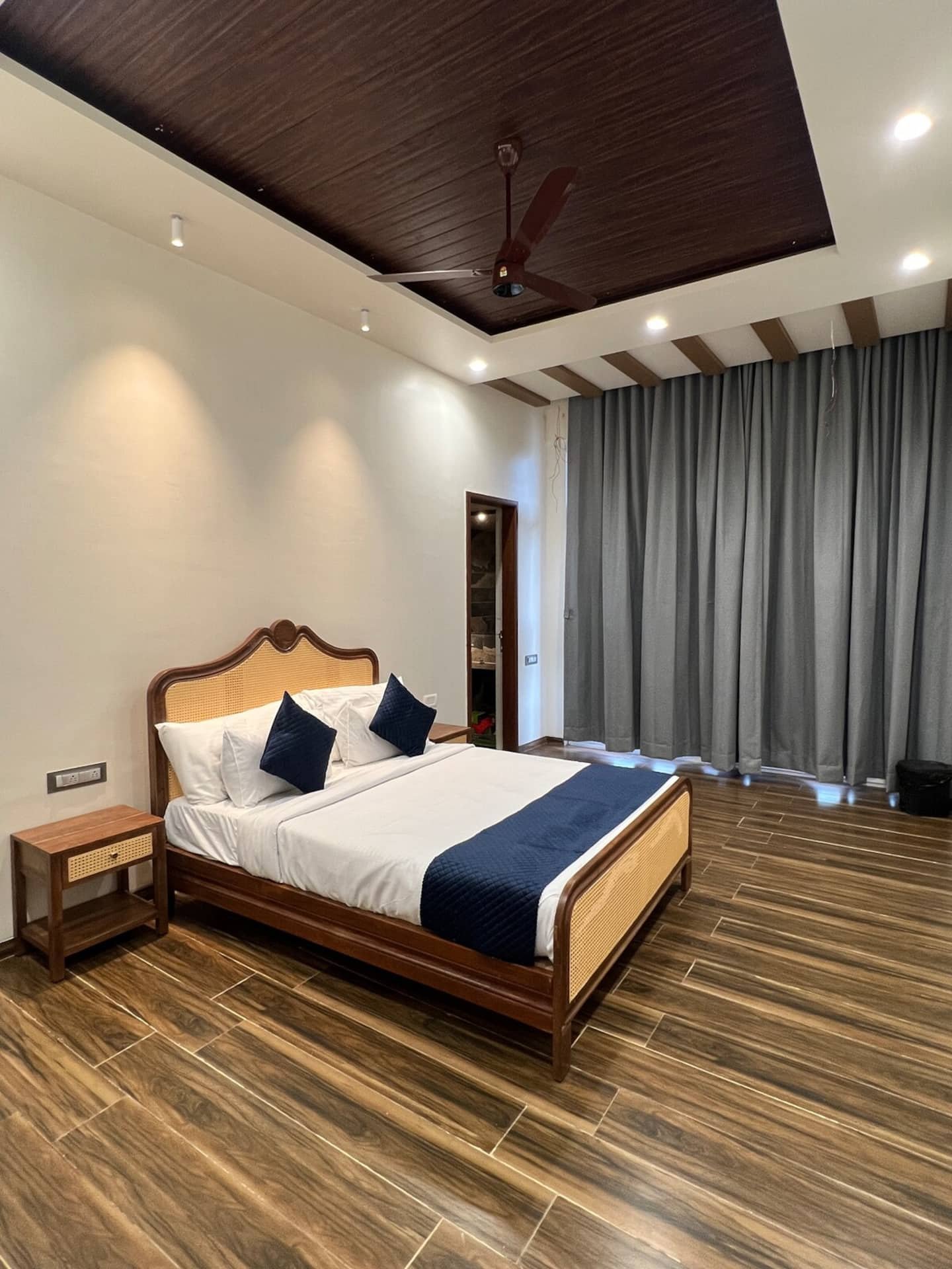 Captain's Villa photo 6